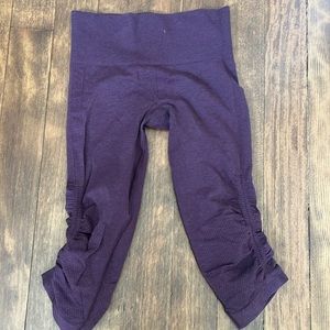 Lululemon crops